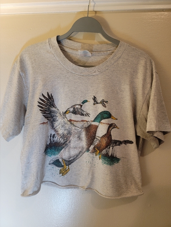 Hanes Tops - Vintage Cropped Mallard T-shirt - Medium